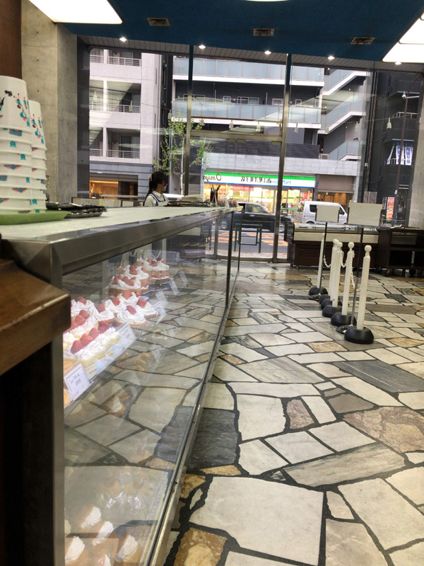 下町散歩-食事編（神田）| 近江屋洋菓子店