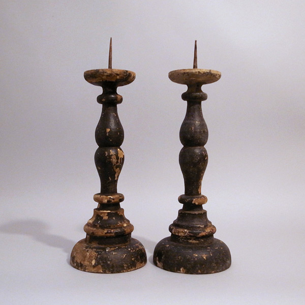 17世紀の木製燭台-2本