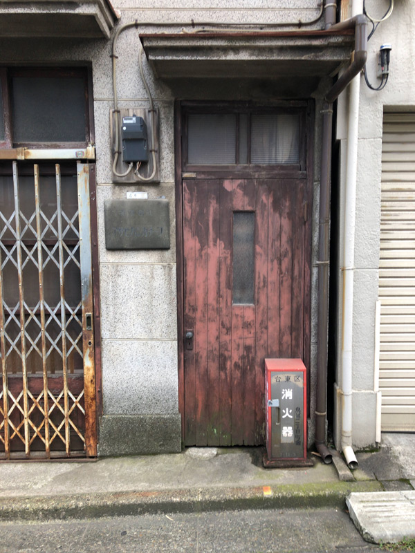 古い木製ドア-1