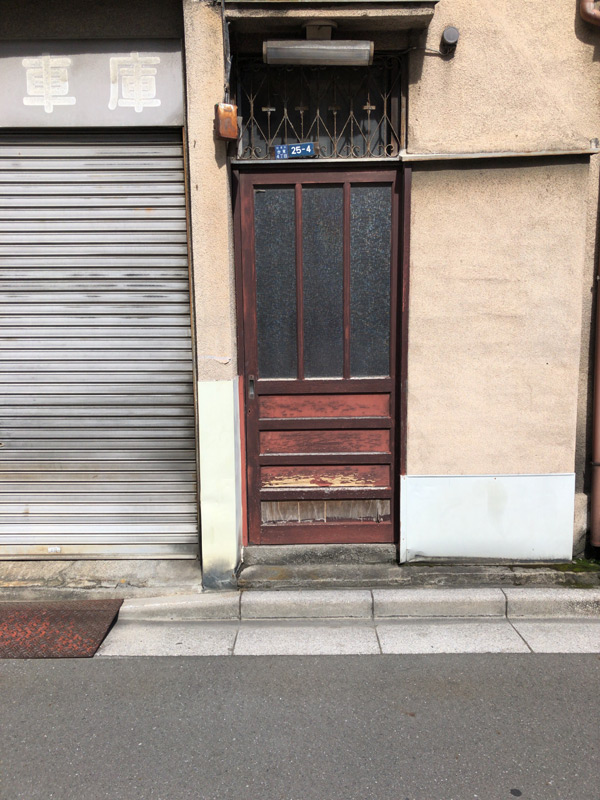 古い木製ドア-2