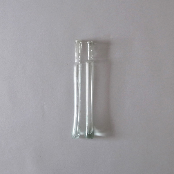 19世紀細長ガラス瓶-全体