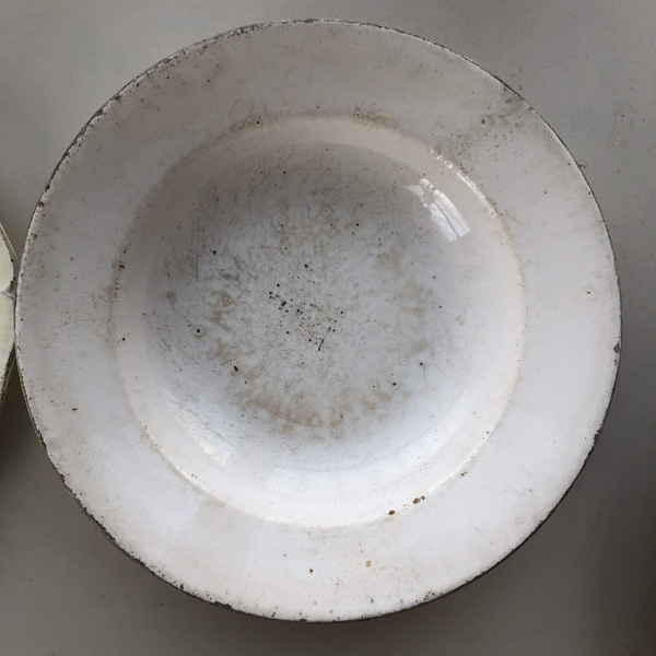 19世紀頃の白い皿-軟質磁器のスーププレート