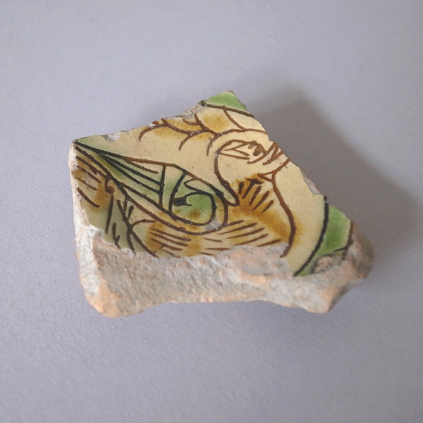 15-16世紀 三彩マヨリカ陶片 その2-下からのディティール
