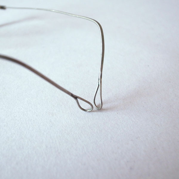 20世紀の丸眼鏡-フレームのディティール
